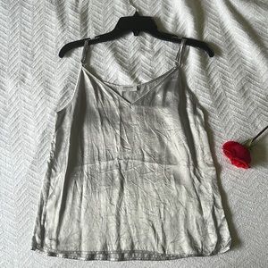 Aritza Babaton Silver Silky camisole top